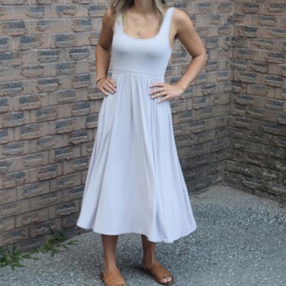 Aritzia Dresses & Skirts - Aritzia White Assonance Tank Midi Dress